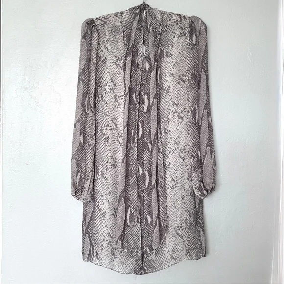 DVF Jezebel Python Grey Print Tie Neck Long Sleeve Shift Mini Dress Size 6 - Picture 2 of 14
